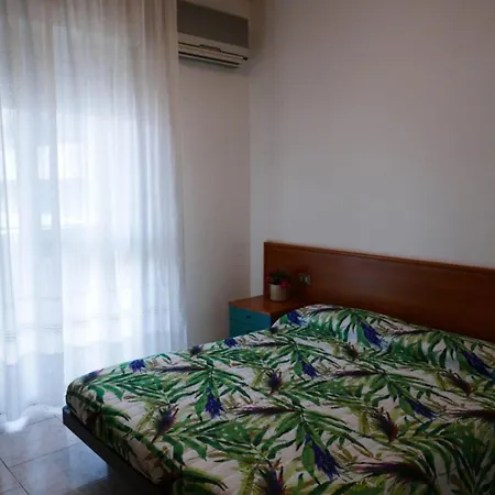 Bright Flat With Large Balcony In דירה