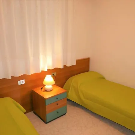 Apartamento Bright Flat With Large Balcony In