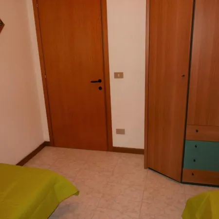 Apartamento Bright Flat With Large Balcony In *