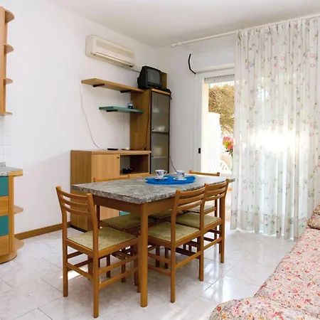 Bright Flat With Large Balcony In Bibione
