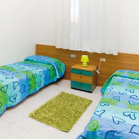 Bright Flat With Large Balcony In