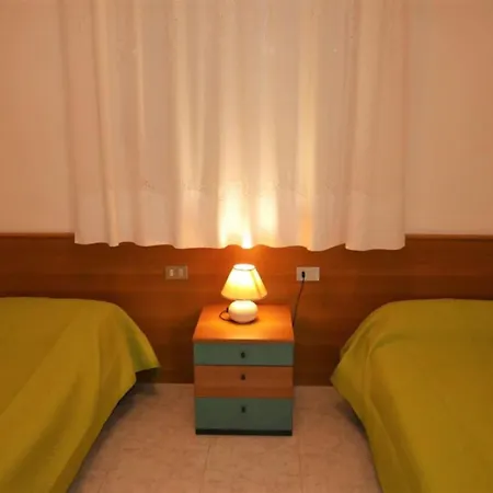 Bright Flat With Large Balcony In ביביונה